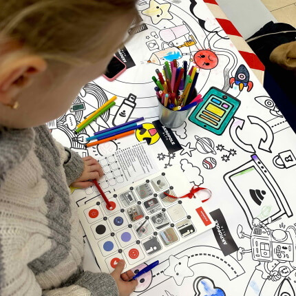 “AKROPOLE” aicina ģimenes uz bezmaksas brīvdienu pasākumiem un atklāj jaunu iekštelpu rotaļu laukumu